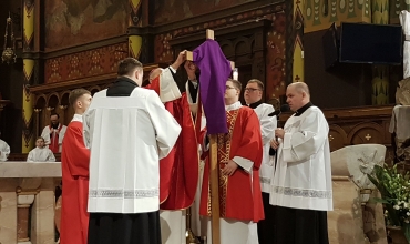 Katedra: Liturgia Wielkiego Piątku