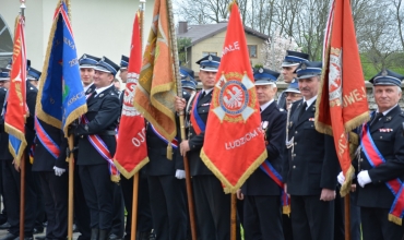 Targoszyce: poświęcenie nowego wozu strażackiego