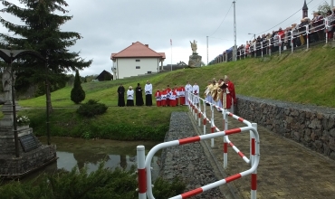 Cieślin: 100-lecie istnienia parafii (fot. Mikołaj Wójtowicz)