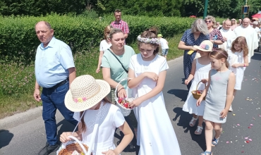 Sosnowiec: Prymicje w Boże Ciało