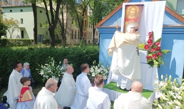 Sosnowiec: Prymicje w Boże Ciało