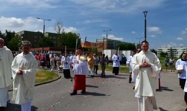 Sosnowiec: Boże Ciało z Biskupem