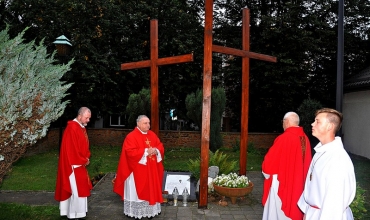 Olkusz: poświęcenie nowych krzyży