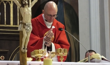 Wielki Piątek z abp. Adrianem w Dąbrowie Górniczej