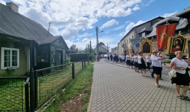 Sławków: Boże Ciało z biskupem