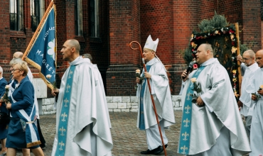 Margaretki u tronu NMP Anielskiej