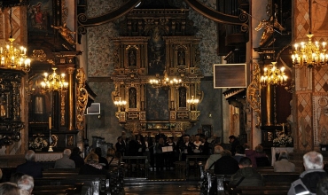 Koncert Chóru z Suchego Lasu w Bazylice olkuskiej